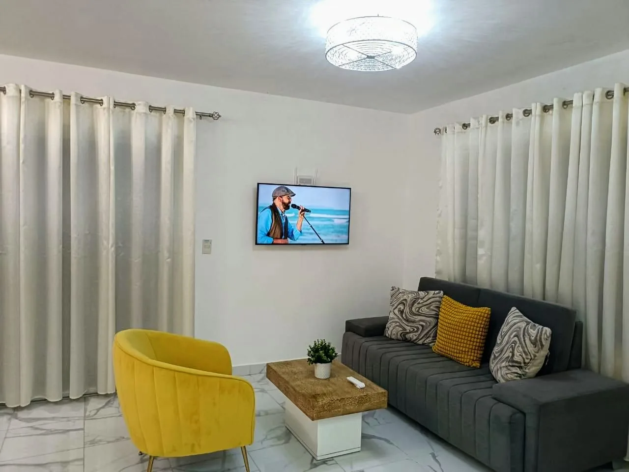 Furnished 2-Bedroom House with Pool in Primaveral II – foto 2 – Punta Cana